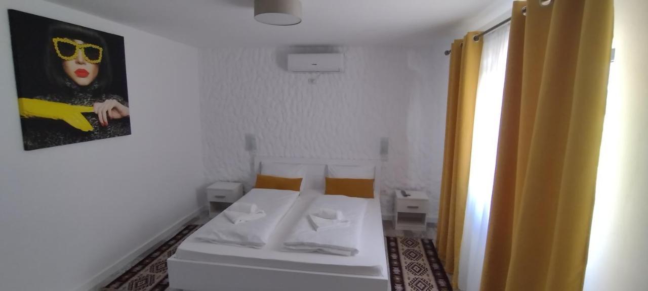 Bungalow Terra Kordu Guest House Băile Felix Екстериор снимка